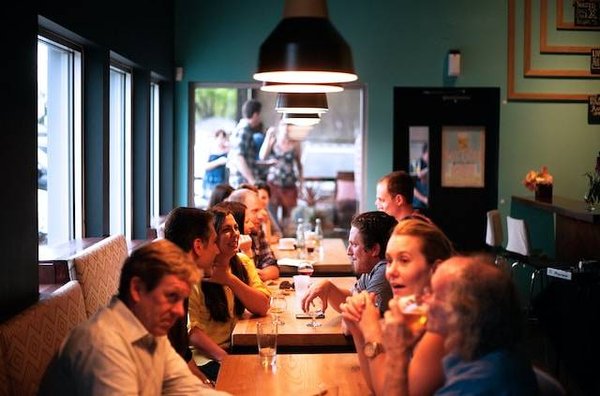 Organiser un séminaire inoubliable à Arcachon : L'expérience unique d'un hôtel de charme avec salle de réunion et restauration