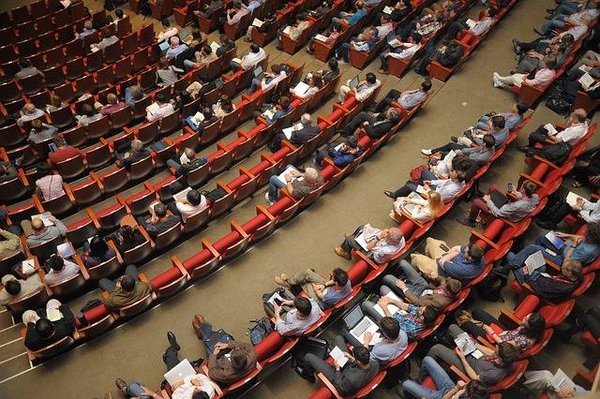 Comment organiser un événement professionnel réussi