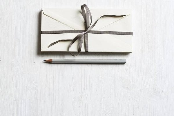 Une invitation à un événement : exemples, conseils et astuces